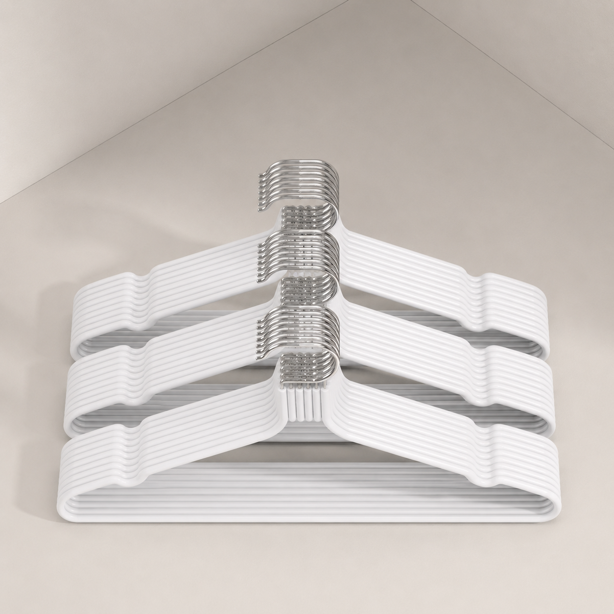 Non-slip clothes hangers set